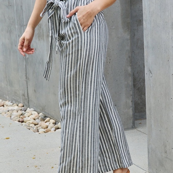 Paperbag Waist Striped Culotte Pants - Picture 3 of 10